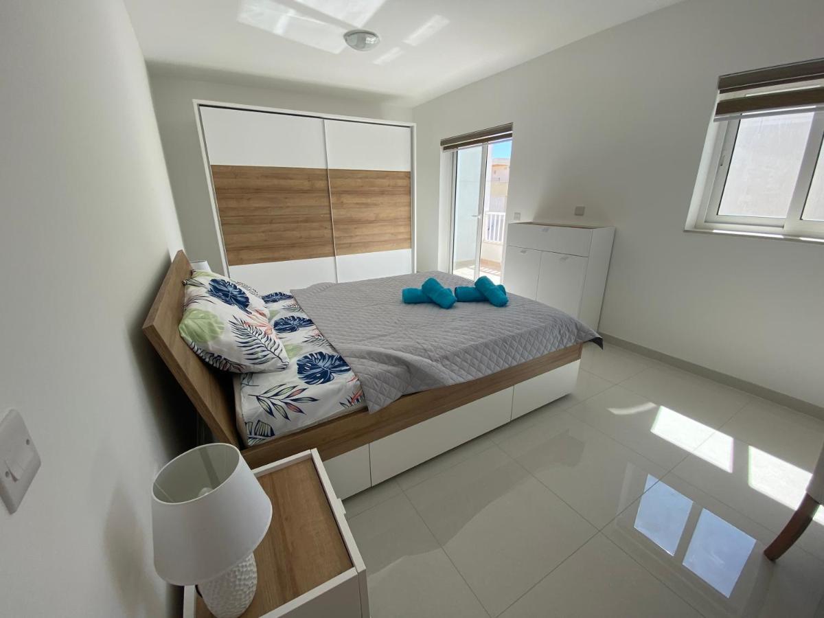 Sunshine Apartments Mellieha - Modern Two Bedroom Penthouse With Terrace المظهر الخارجي الصورة
